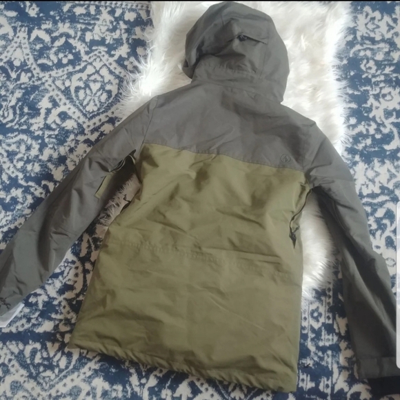 Volcom Jacket - Picture 3 of 11